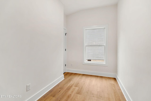 2116 NW Madison Rd, Knoxville, TN 37912 - photo 17