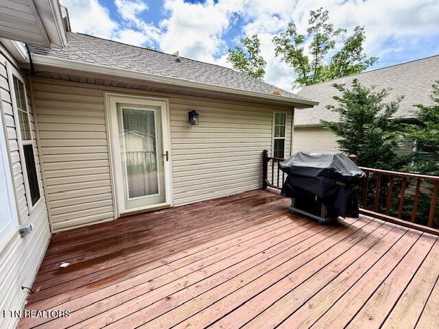 15 Felix Ct, Crossville, TN 38558 - wooden deck featuring grilling area