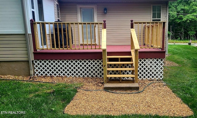 15 Felix Ct, Crossville, TN 38558 - wooden deck with a yard