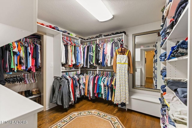 407 Tecumseh Pt, Loudon, TN 37774 - walk in closet featuring wood finished floors