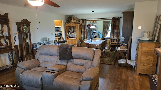 216 Helton St, Kodak, TN 37764 - photo 16