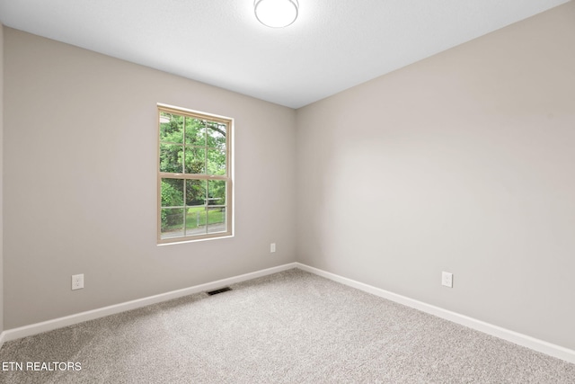 109 Ivy Ln, Oak Ridge, TN 37830 - carpeted empty room with baseboards