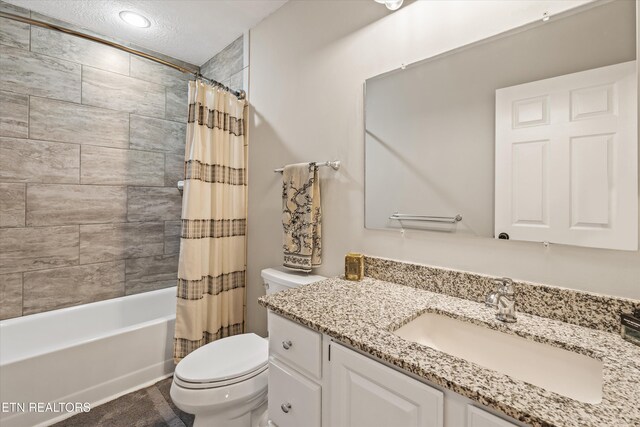 109 Cheeskogili Way, Loudon, TN 37774 - full bathroom featuring vanity, toilet, shower / bath combination with curtain, recessed lighting, and a textured ceiling