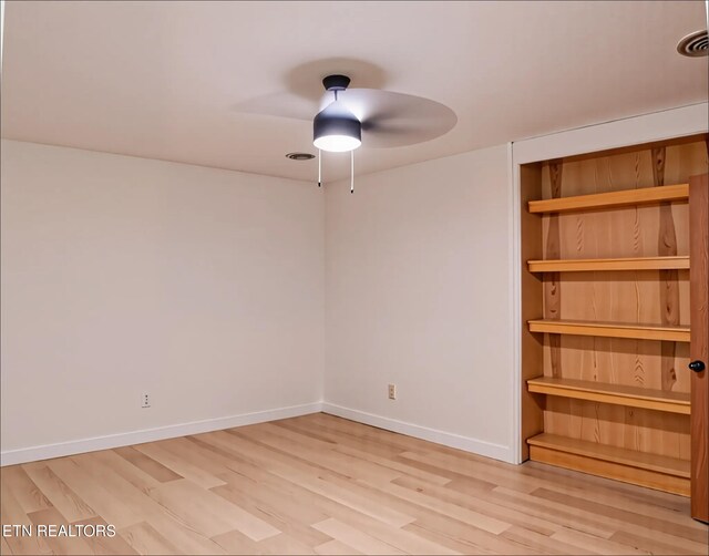 422 Willow Tree Ln, Morristown, TN 37814 - spare room with ceiling fan and light wood-style flooring