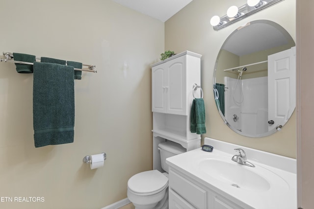 1713 Haley Glenn Ln, Knoxville, TN 37920 - full bathroom featuring toilet, a shower, and vanity