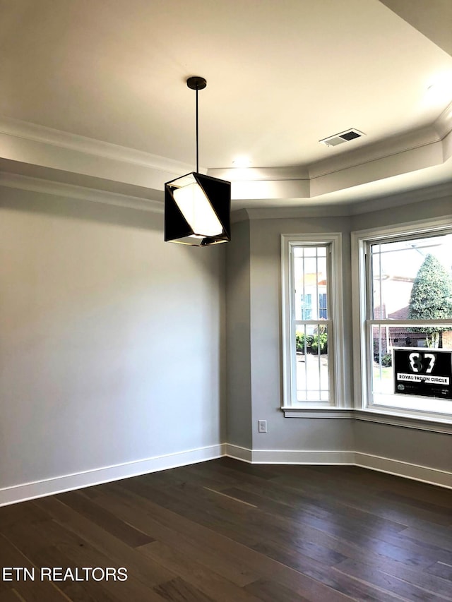 87 Royal Troon Cir, Oak Ridge, TN 37830 - empty room featuring ornamental molding, dark wood-style floors, baseboards, and a raised ceiling