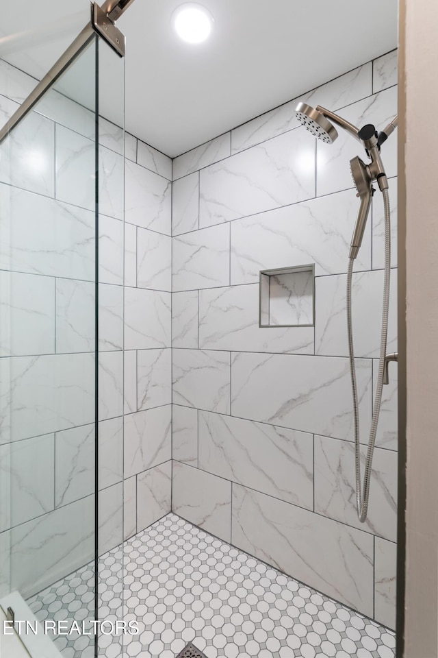 120 Kingdom Ln, Walland, TN 37886 - bathroom with a shower stall