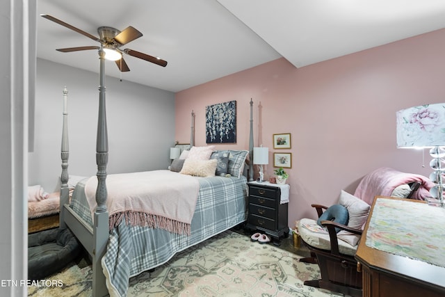 120 Kingdom Ln, Walland, TN 37886 - bedroom featuring a ceiling fan