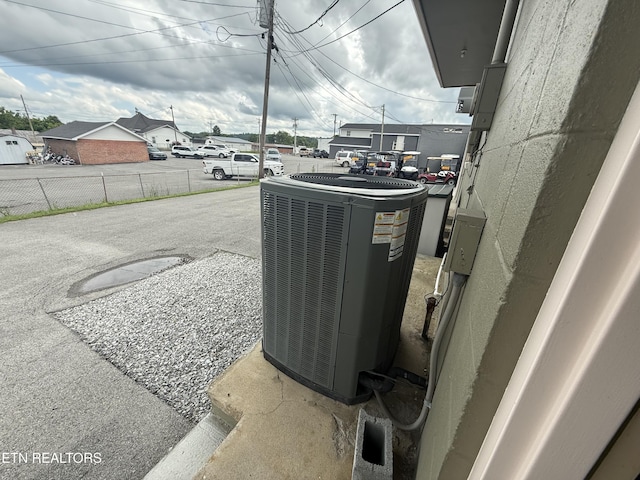 409 N Broad St, New Tazewell, TN 37825
