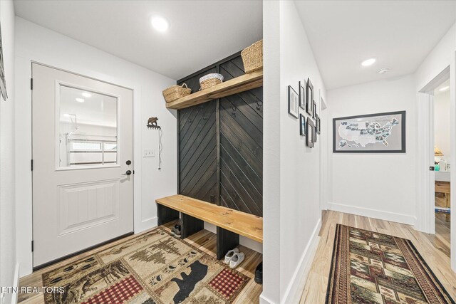 191 Creekview Ct, Jamestown, TN 38556 - mudroom featuring light wood-style flooring, recessed lighting, and baseboards