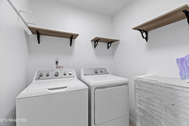 321 Ailey Rd, Dandridge, TN 37725 - laundry room with independent washer and dryer