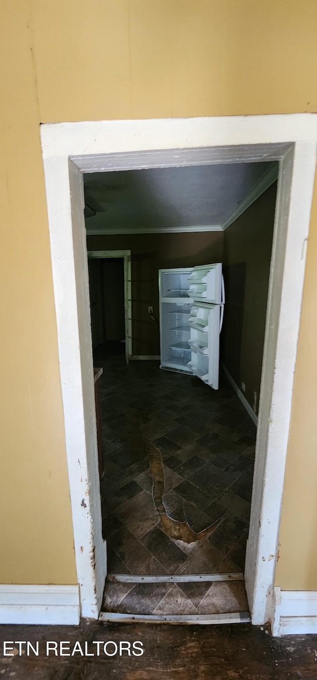 378 Church St, Jellico, TN 37762 - detailed view of ornamental molding and baseboards
