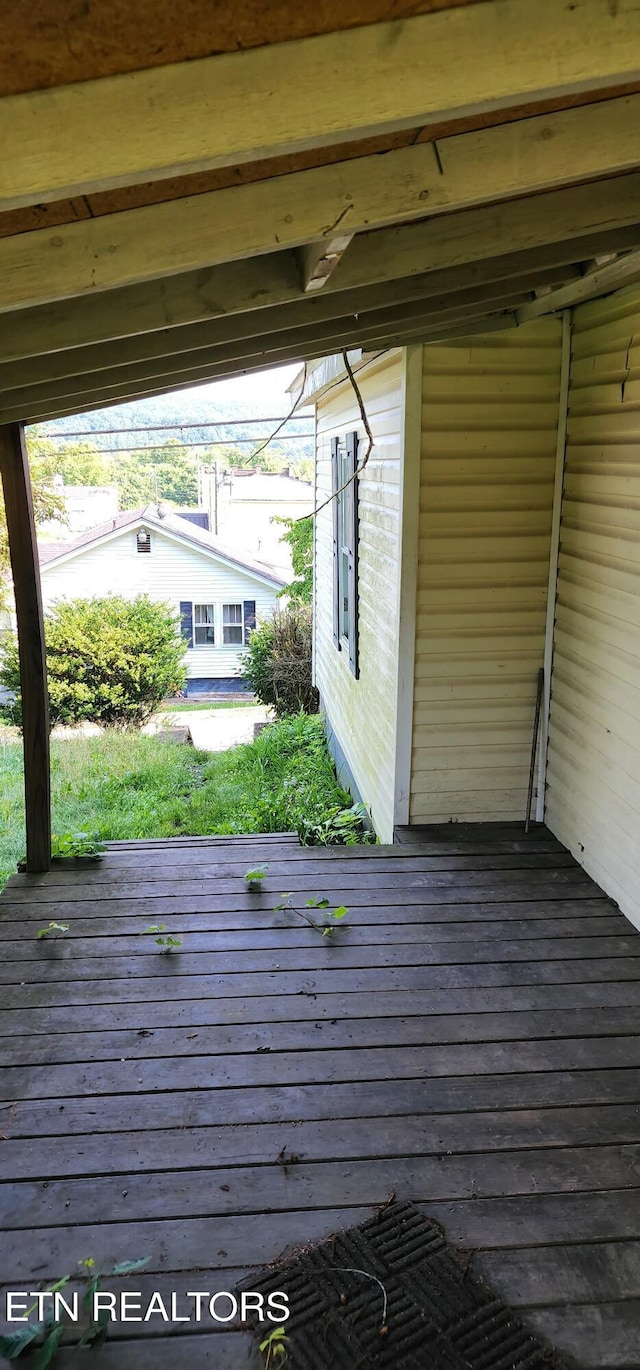 378 Church St, Jellico, TN 37762 - view of deck