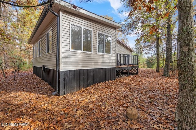 1477 Womac Hollow Rd, Ten Mile, TN 37880 - view of side of home with a deck