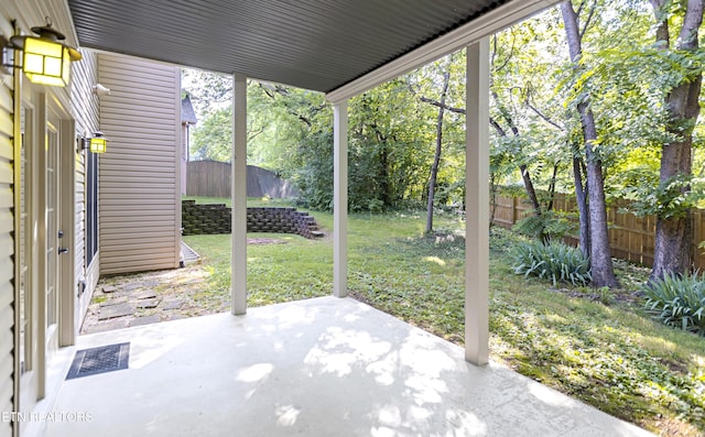 6305 Glen Eagle Ln, Knoxville, TN 37921 - view of patio / terrace