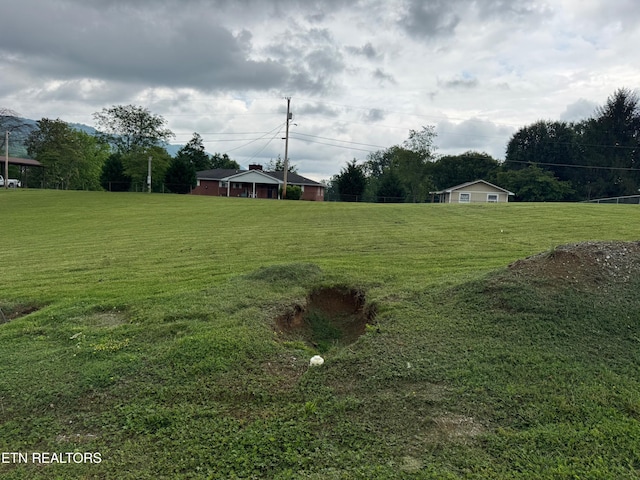212 Woodvine St, Jacksboro, TN 37757