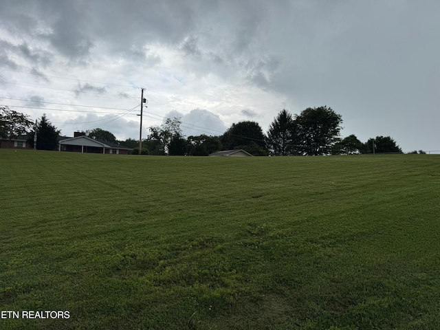 212 Woodvine St, Jacksboro, TN 37757
