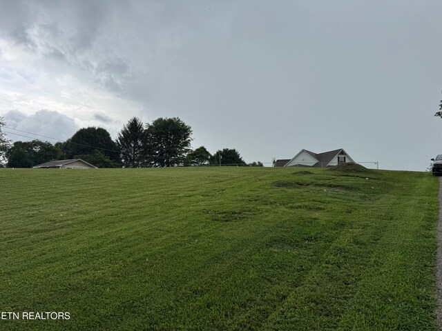 212 Woodvine St, Jacksboro, TN 37757