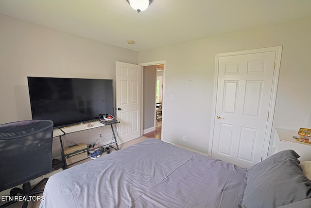 773 Harvest Meadows Dr, Kodak, TN 37764 - bedroom featuring baseboards