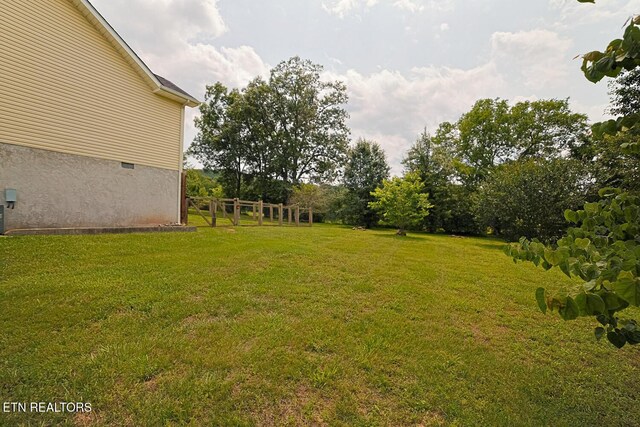 773 Harvest Meadows Dr, Kodak, TN 37764 - view of green lawn