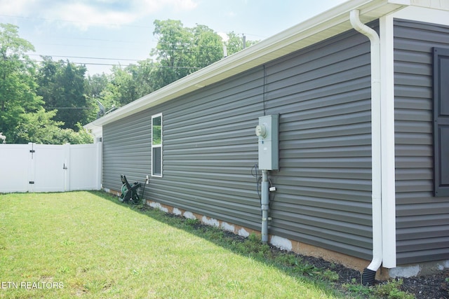 5049 Cottonseed Way, Morristown, TN 37813 - view of side of home with a gate