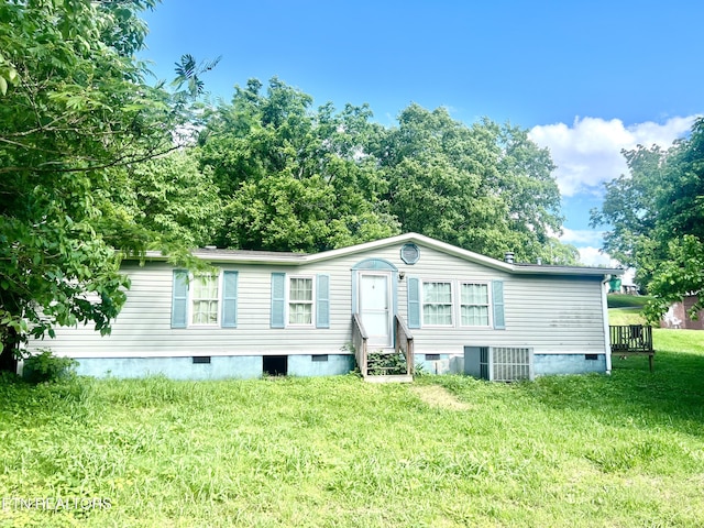 139 Galyon St, Sweetwater, TN 37874 - photo 1