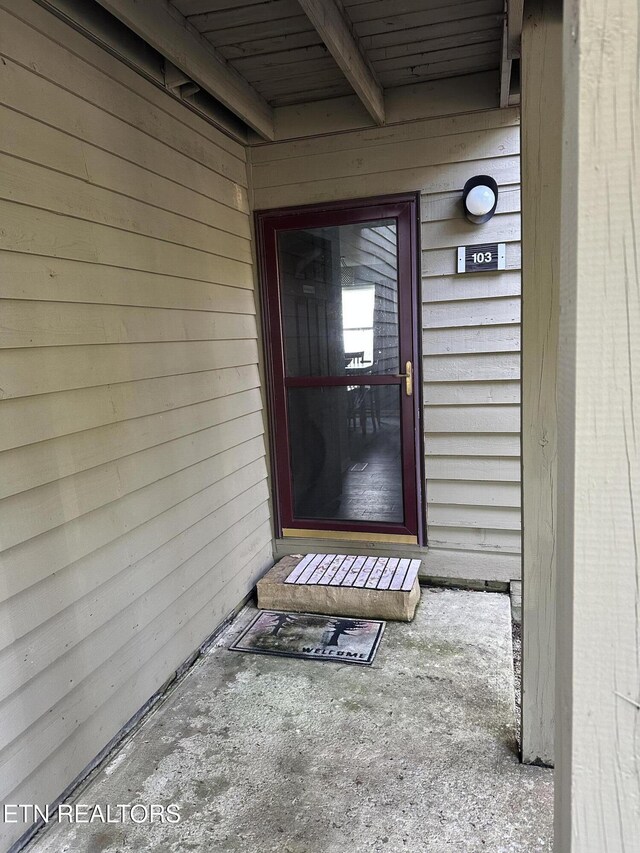 365 Moytoy Rd Unit 103, Crab Orchard, TN 37723 - property entrance