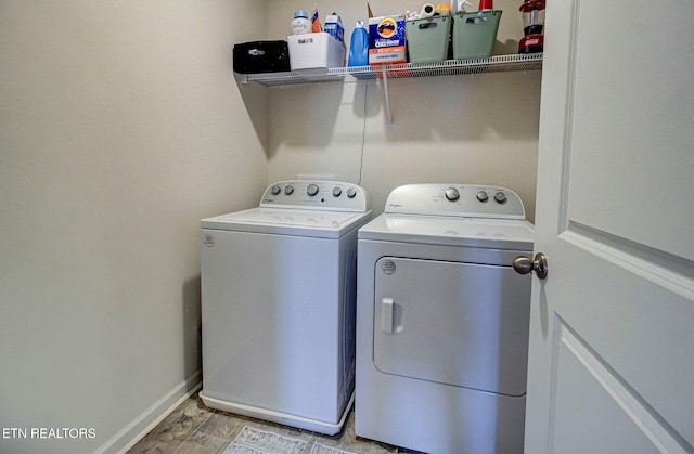 812 Greene Meadow Dr, Talbott, TN 37877 - laundry area featuring independent washer and dryer and baseboards