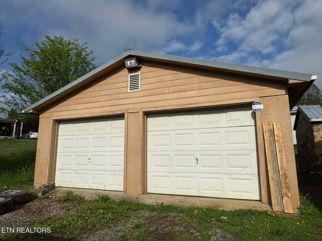 940 Boyds Creek Hwy, Seymour, TN 37865 - photo 3