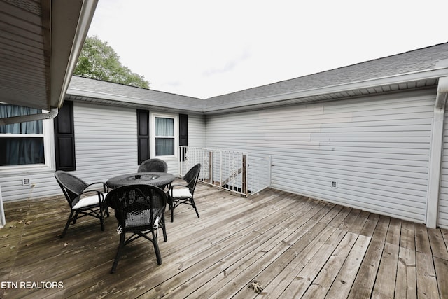 2645 Mountain View Dr, Morristown, TN 37814 - deck with outdoor dining space