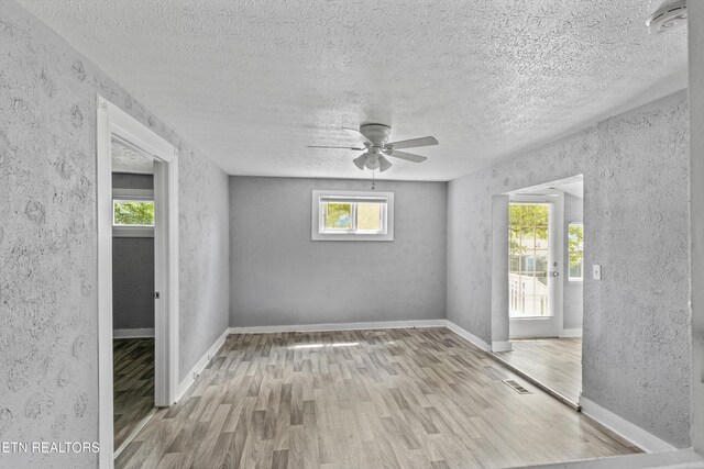 5802 N Broadway St, Knoxville, TN 37918 - photo 15