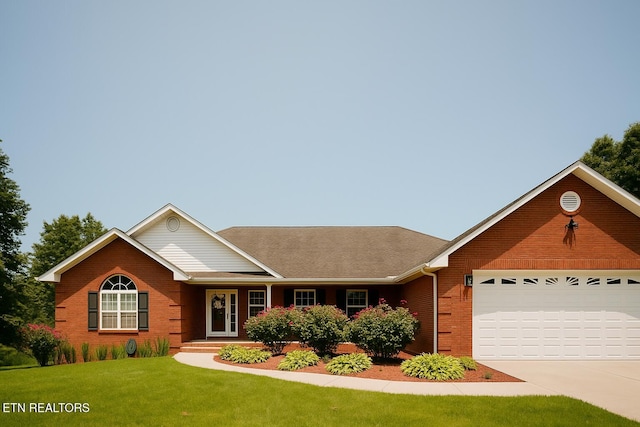 201 Henley St, Tazewell, TN 37879 - photo 1