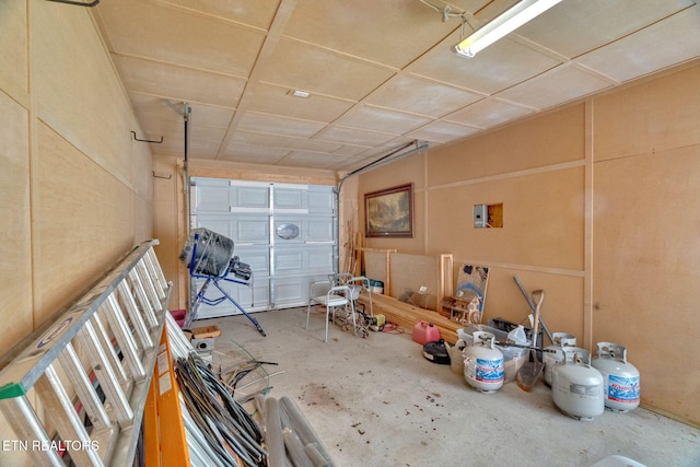 1647 Sams Dr, Dandridge, TN 37725 - view of garage