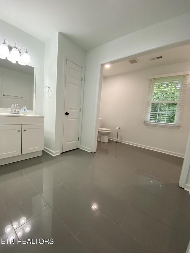 421 Oakcrest Rd, Knoxville, TN 37912 - photo 18