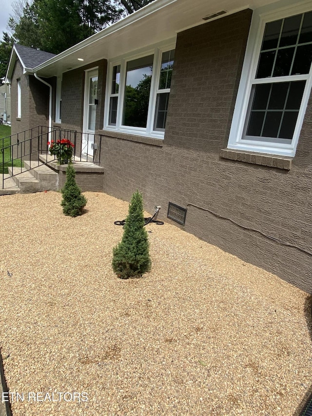 421 Oakcrest Rd, Knoxville, TN 37912 - photo 2