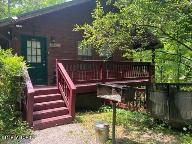 1930 Regans Ridge Way, Sevierville, TN 37876 - view of wooden terrace