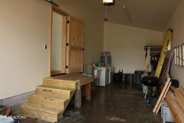 840 Ali Ln, Pvt, Huntsville, TN 37756 - garage featuring a garage door opener