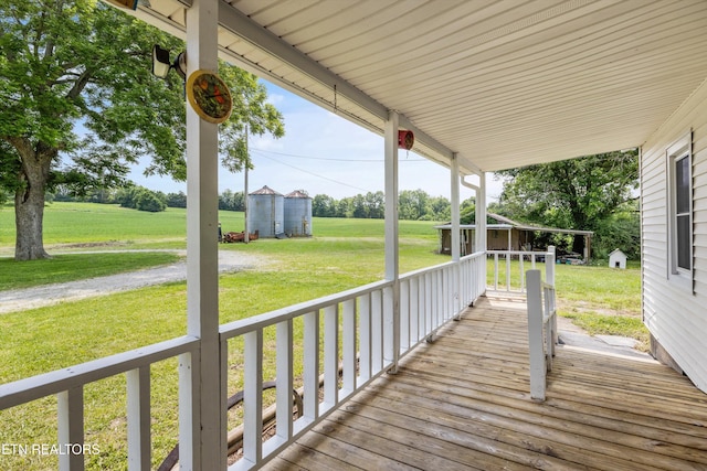 168 Boatman Rd, Cookeville, TN 38506 - deck with a yard