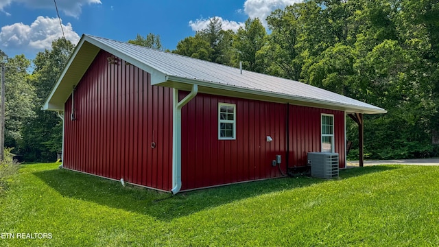 138 Matthews Rd, Oneida, TN 37841 - view of outdoor structure with central AC