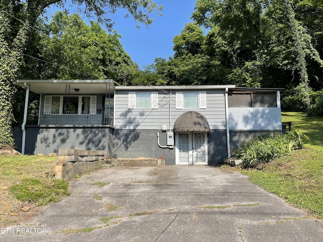 404 Marshal St, Clinton, TN 37716 - photo 2