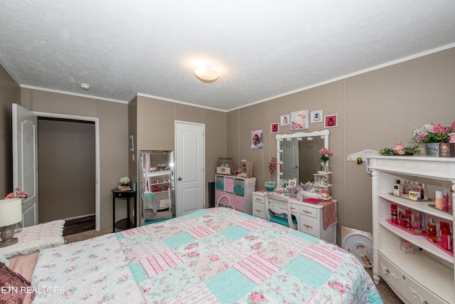 1193 Johnson Rd, Seymour, TN 37865 - bedroom featuring ornamental molding and a closet