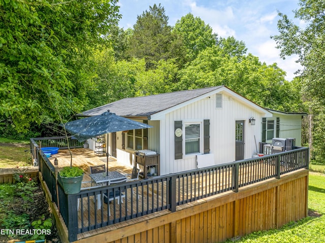 4509 Lifford Ln, Corryton, TN 37721 - view of front facade with a deck and roof with shingles