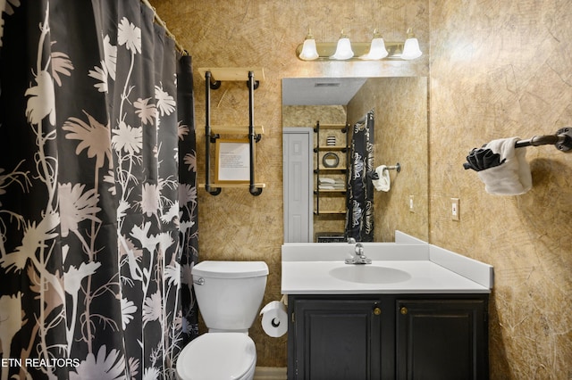 3325 Tekoa Mountain Way, Sevierville, TN 37876 - full bath featuring vanity, toilet, and a shower with curtain