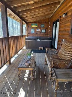 3355 Priscilla Heights Ln, Sevierville, TN 37862 - wooden terrace with a hot tub