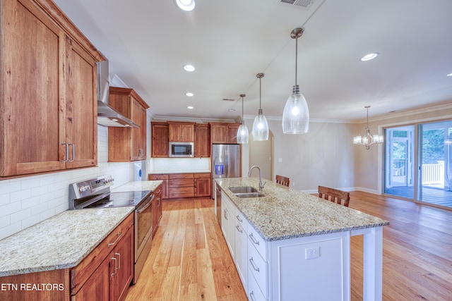 126 Pocola Way, Loudon, TN 37774 - kitchen with stainless steel appliances, light wood-style flooring, ornamental molding, a chandelier, and a kitchen breakfast bar