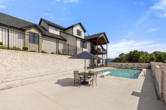 888 Smokey Quartz Blvd, New Tazewell, TN 37825 - view of swimming pool with a patio area and a diving board