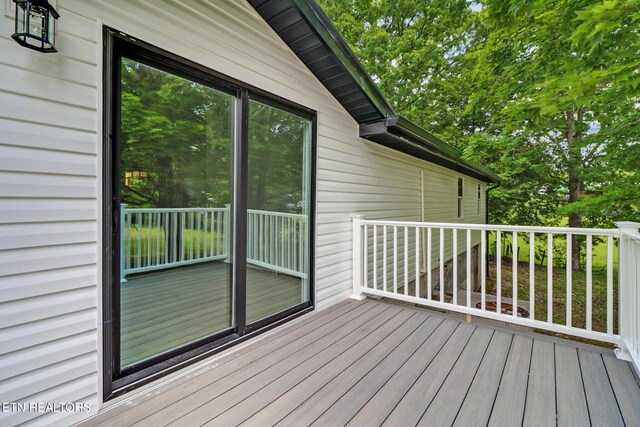 1095 Franklin Rd, Jamestown, TN 38556 - view of wooden deck