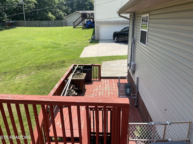 159 Emory Ln, Tazewell, TN 37879 - deck featuring a garage and a yard