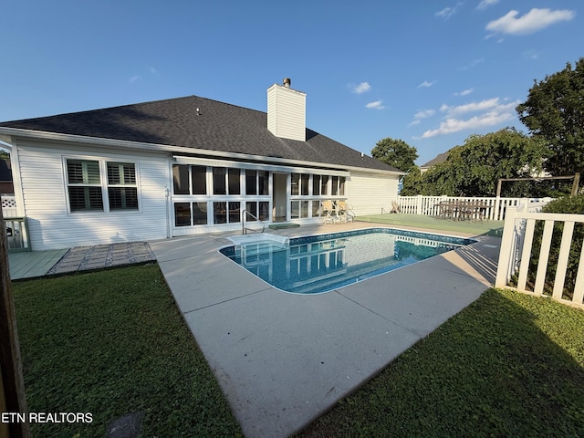 7243 Autumn View Ln, Powell, TN 37849 - view of pool featuring a patio
