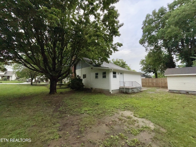2634 Barton St, Knoxville, TN 37917 - view of yard